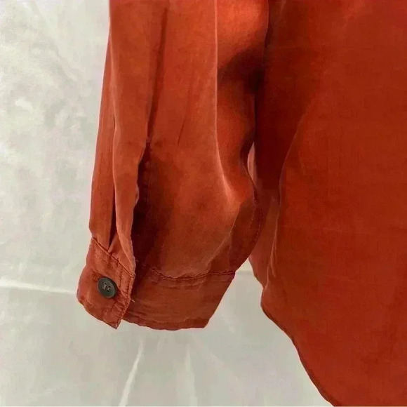 *Rare* 80’s/90’s Vintage Express silk burnt orange blouse. - Picture 9 of 12